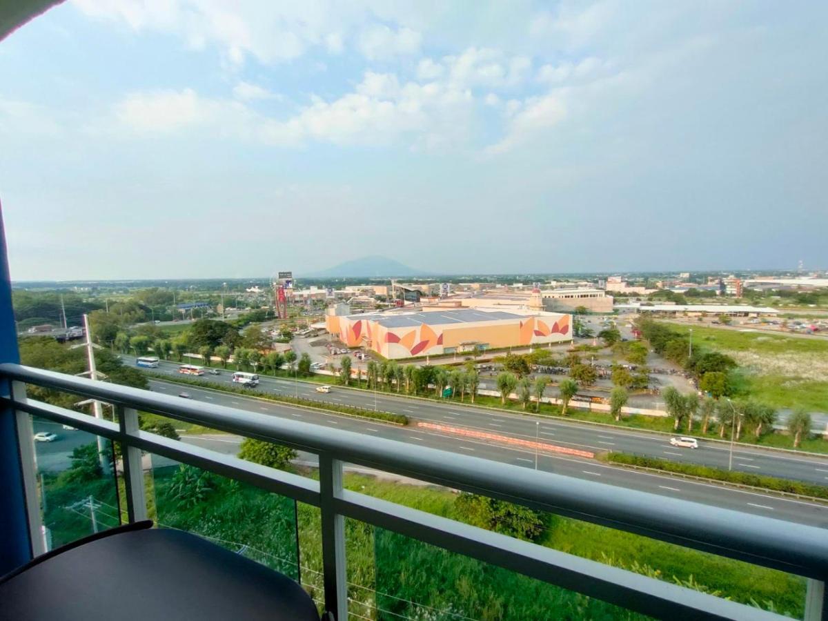 The Aces Crib At Azure North Pampanga公寓式酒店 外观 照片