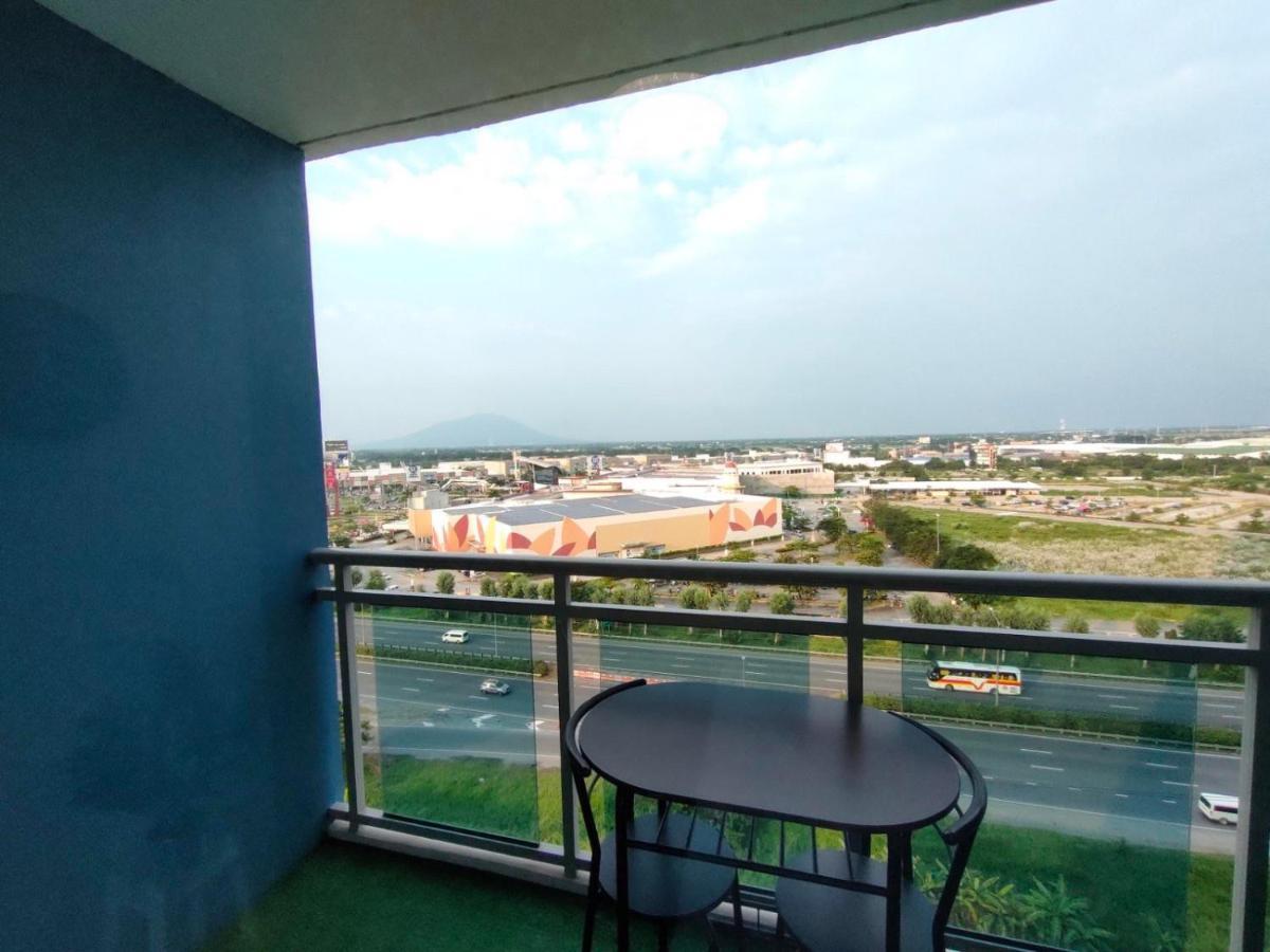 The Aces Crib At Azure North Pampanga公寓式酒店 外观 照片