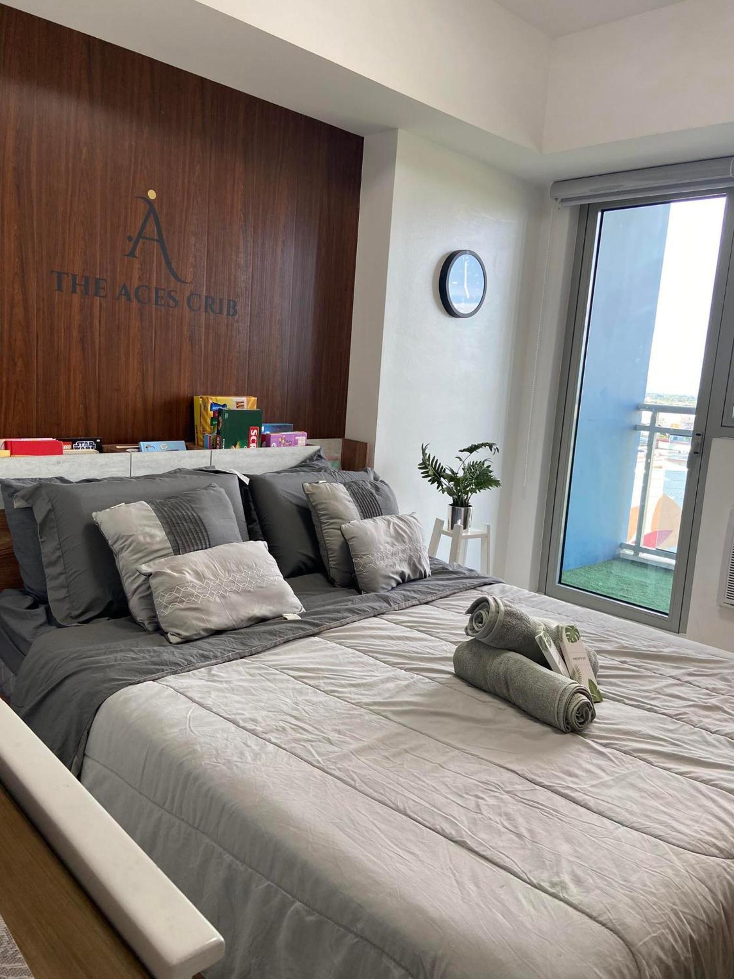 The Aces Crib At Azure North Pampanga公寓式酒店 外观 照片